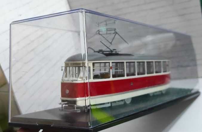 Продам модели трамваев : МТВ-82, ЛМ-68 и TATRA T1 в масштабе 1/43
