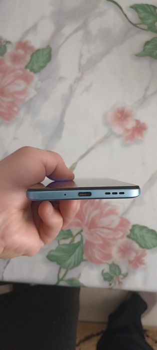 Продам poco x 5 5g