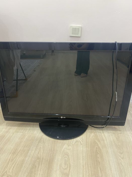 Телевизор LG  PG100R-ZA
