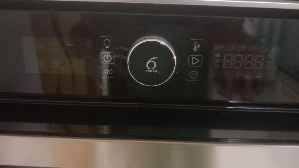 Vând cuptor electric