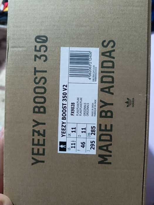 Adidași Yeezy Bost