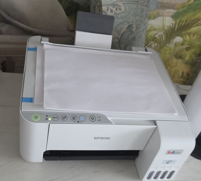 Продам принтер МФУ Epson L3256