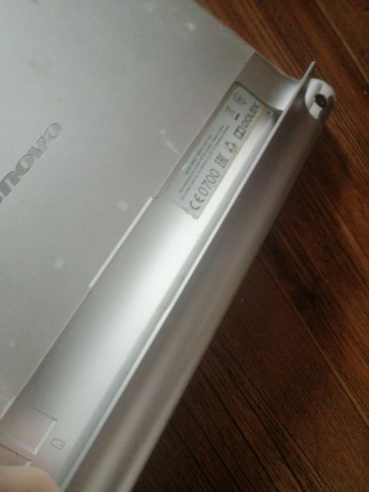 Продаю планшет Lenovo рабочий срочно очень!!!