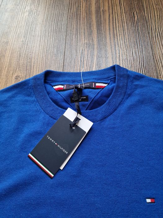 Страхотен мъжки пуловер TOMMY HILFIGER размер М,  нов с етикет,