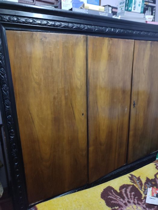 Dormitor complet lemn masiv 1500 lei