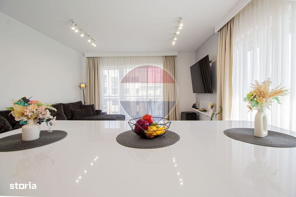 Apartament cu 3 camere de vânzare