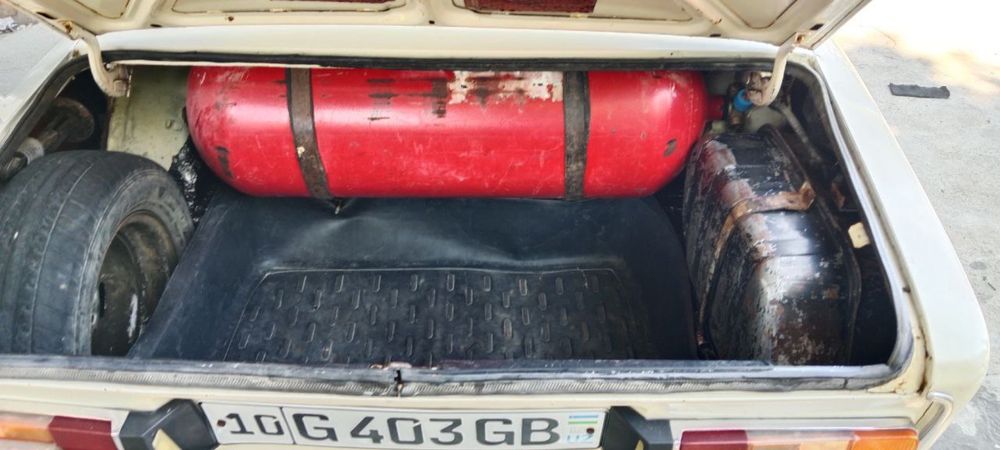 SROCHNO sotiladi Yaxshi sostayanada