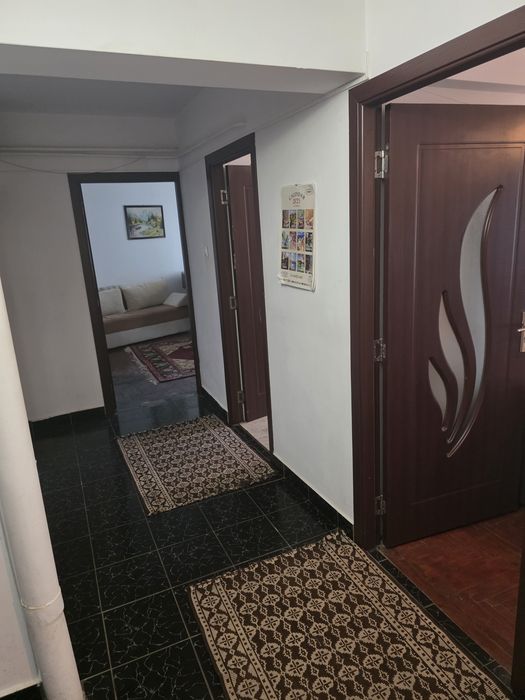 Vand apartament 3camere