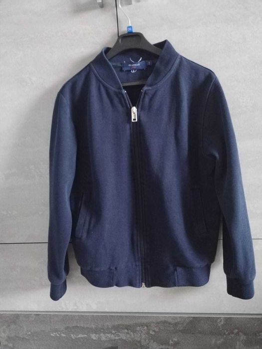 продам б/у и новые вещи в школу в хорошем состоянии