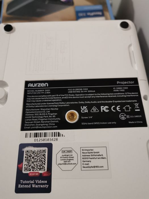 Videoproiector Aurzen eazze d1