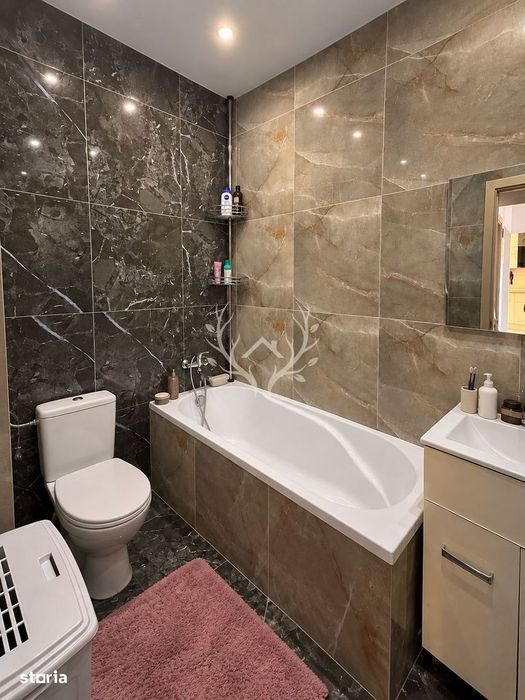 Apartament 3 camere, 70 mp, 2 bai, zona Rivus, Iris