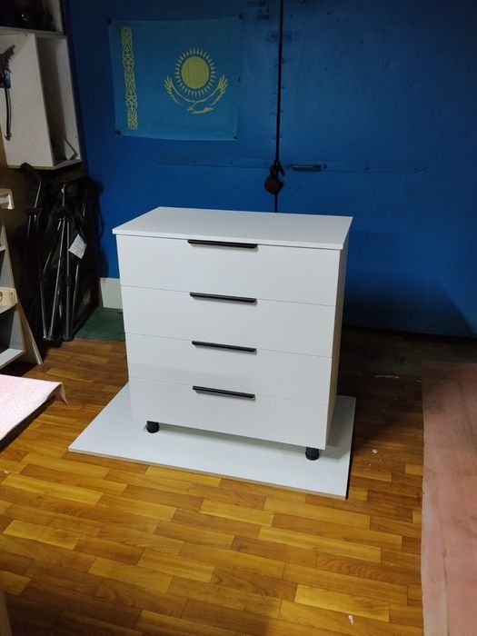 Продам новый комод