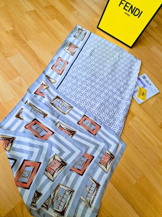 Esarfa matase naturala Fendi,saculet,etichetă,Italia