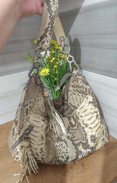 Комплект от ПИТОНОВА КОЖА -чанта за рамо и колан. Италия