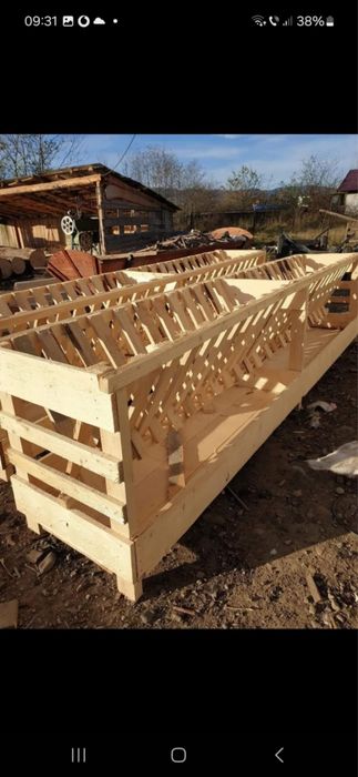 Vând loița pentru oiisi foișoare de gradina