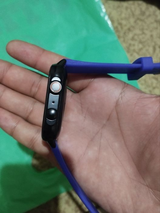 Smart watch (smart soat) sotiladi