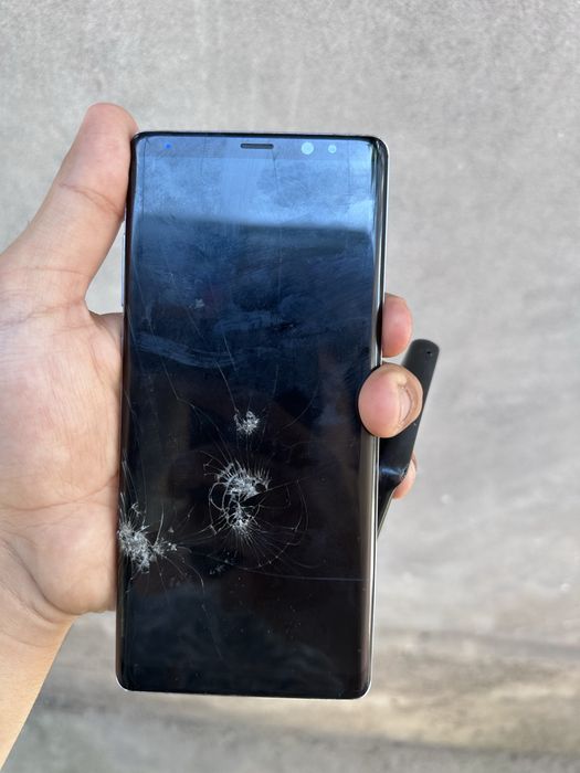Продам на запчасте Samsung Note 8 ideal