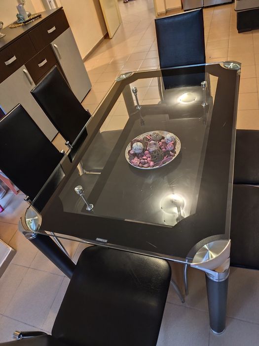 Маса със 6 стола