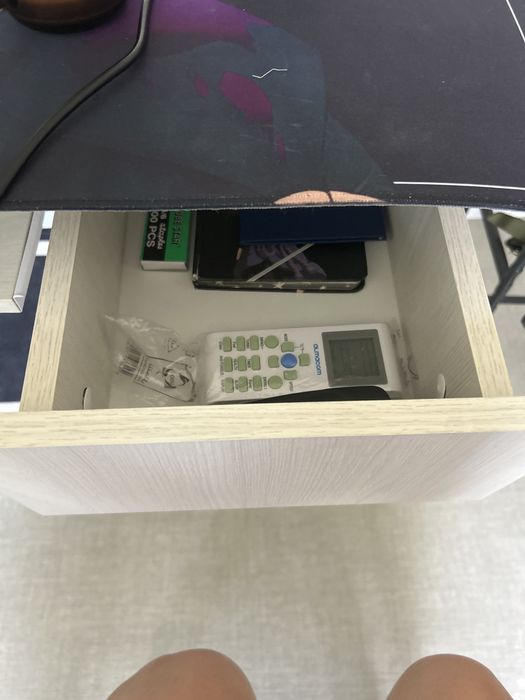 Стол письменный почти новый