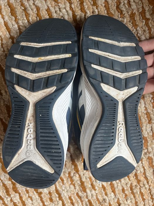 Продавам детски маратонки Reebok 30-ти номер