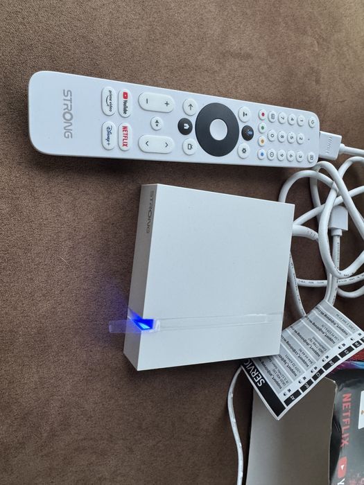 Strong LEAP-S3+ V2 Google TV UHD BOX player multimedia, TV