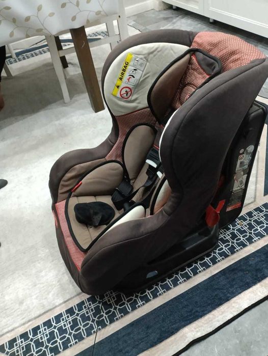 детское кресло для автомашины