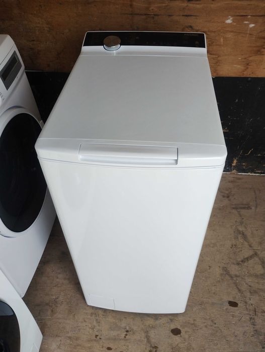 пералня Коенис 8 кг.горно НОВА