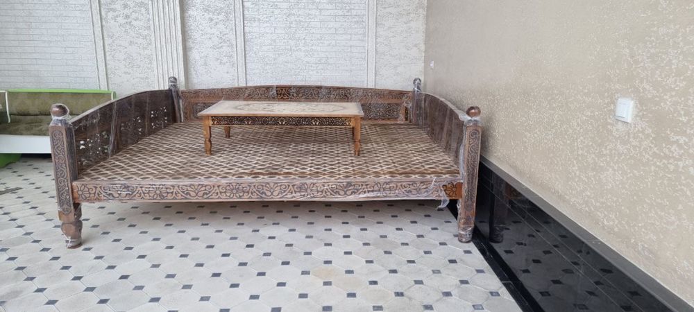 Tapchan suri kravat hamyonbop narxda