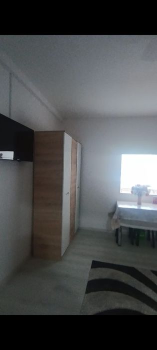 Vând garsoniera în Sinaia, calea Moroieni zona Izvor-Mal, Nr23 B