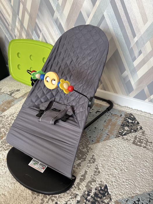 Продам шезлонг, качалку