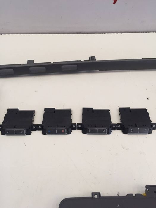 Buton Butoane incalzire scaune perne grile aer oglinzi VW Phaeton