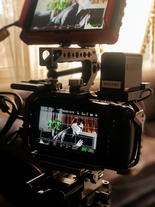 продается Blackmagic 6k обьектив 35мм