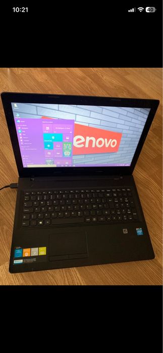 Laptop Lenovo Slim Display 15,6 inch led,4gb ram ddr3,600gb memorie perfect functional cu încarcător
