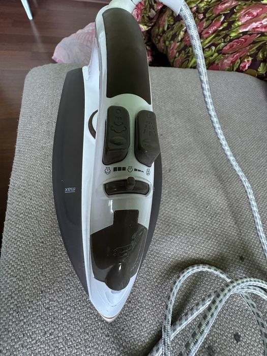 Утюг Vitek Ceramik UltraCare