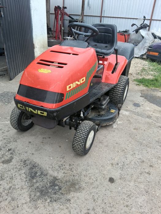 Tractoras  de tuns gazon