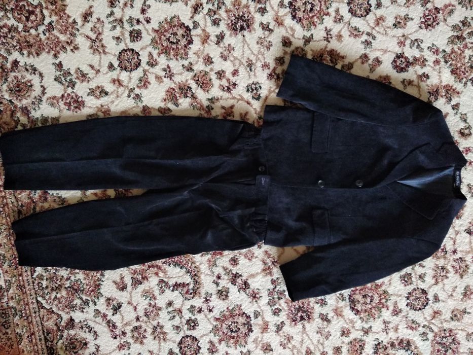 Продам детский костюм