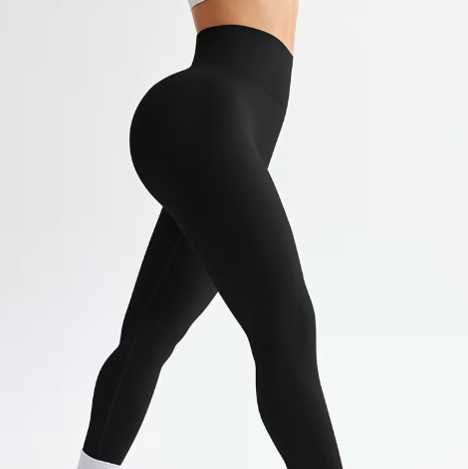 Извайващ детайлите на тялото клин за фитнес. Оформящ дупето ефект.