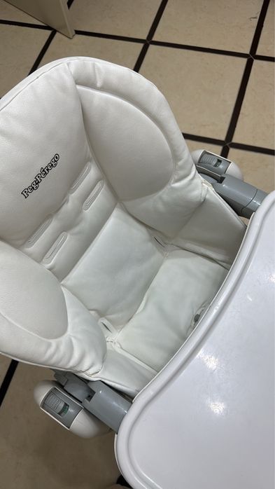 Продам б/у стол Peg Perego Tatamia