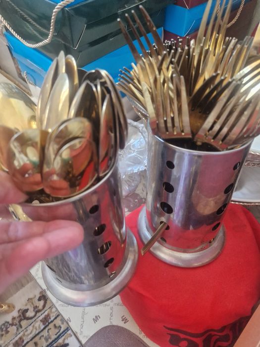 Ыдыс аяқтар сатылады