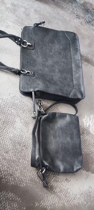 Сумку продам серый