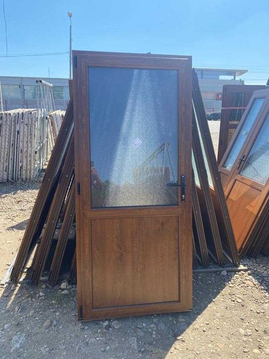 usi noi stejar auriu diferite modele 1150 lei