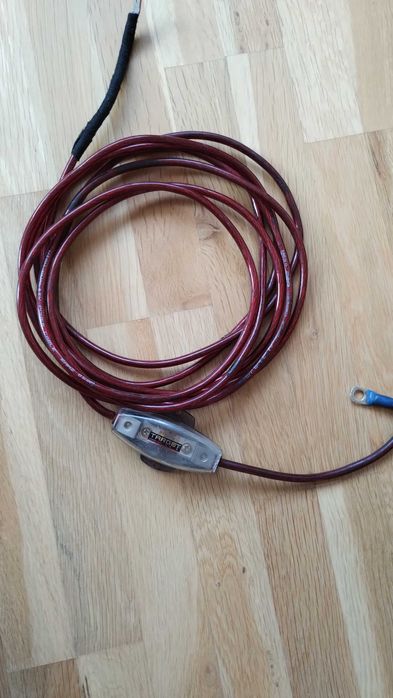 Захранващ аудио кабел 6мм2 4.8м с бушон