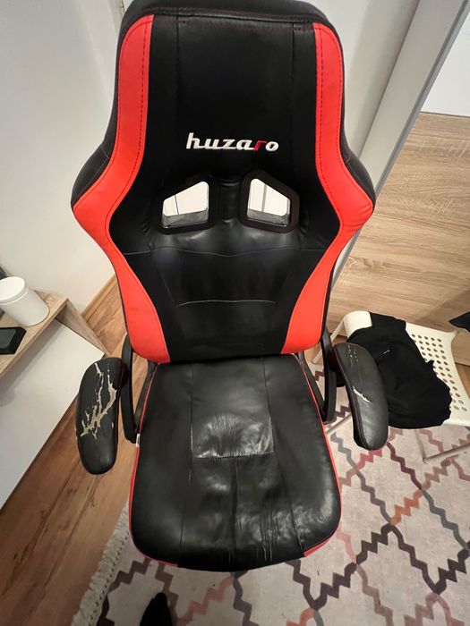 Гейминг стол Huzaro 4.2