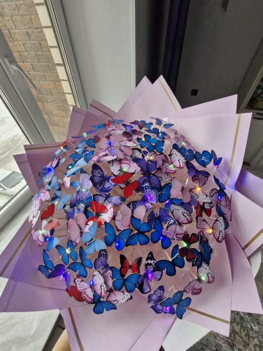 Букет из бабочки  10-100