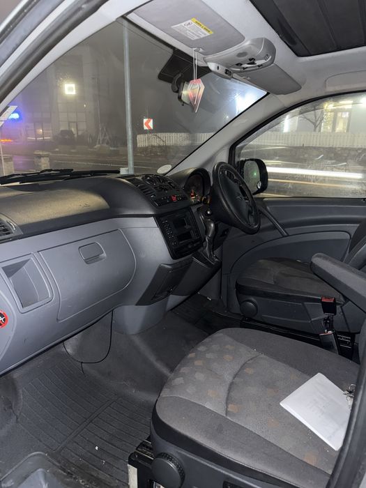 Se vinde mercedes vito 120 motor 3 litri foarte bun recent adus uk