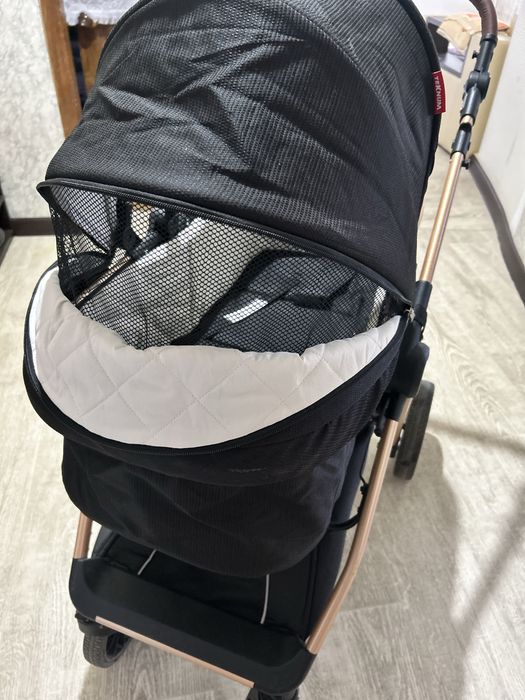 Продам коляску с авто-люлькой б/у