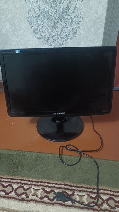 Продам монитор Samsung 18 дюм