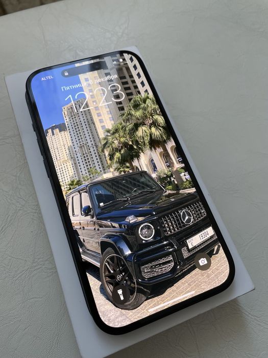 Продам IPhone 15