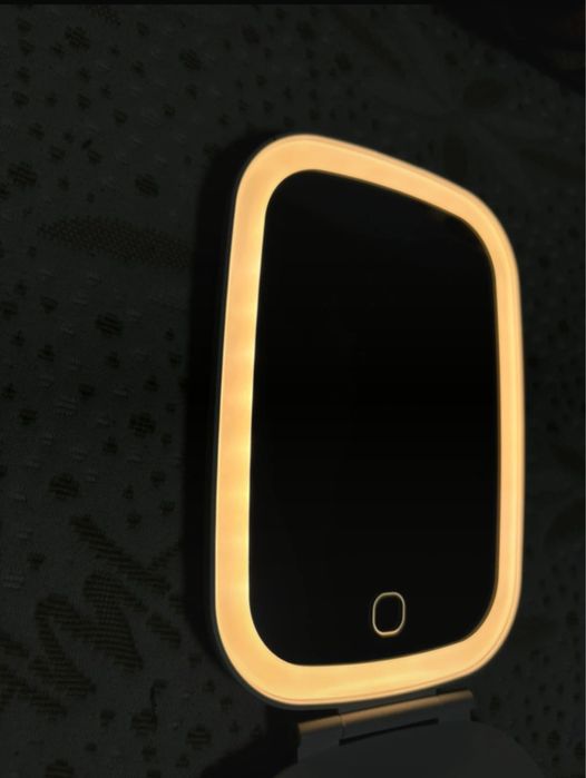 2 oglinzi cosmetice cu LED portabile Cien Beauty