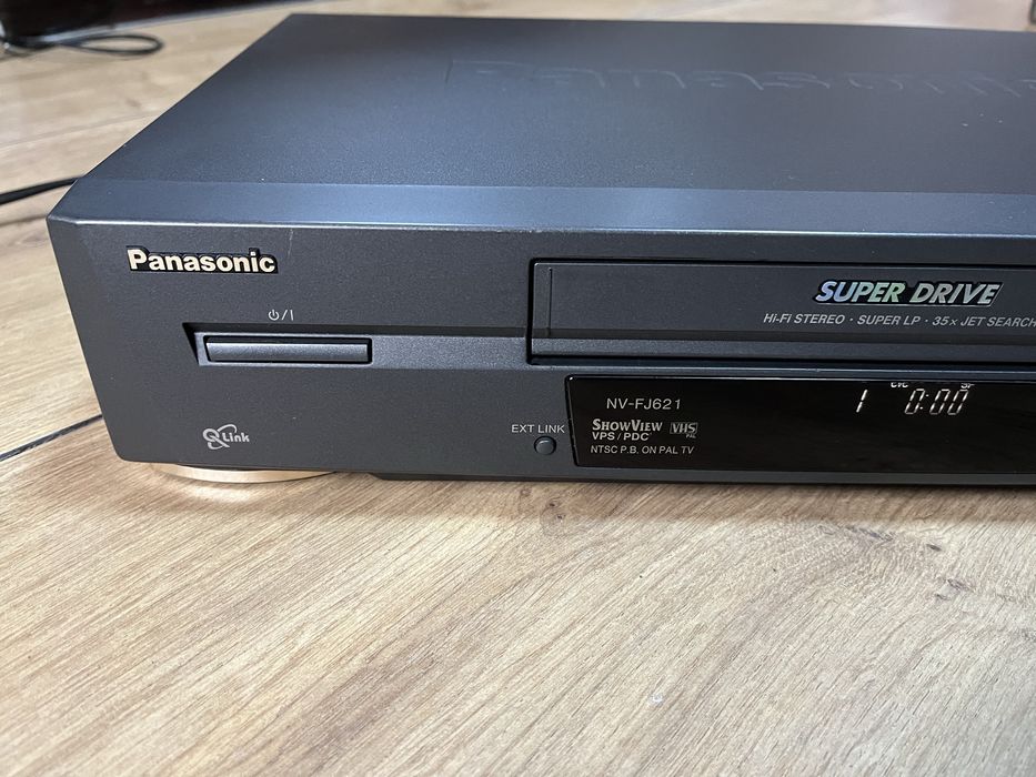 Videorecorder Panasonic seria NV FJ621